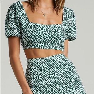 Showpo Two Piece Set in Green Floral, Size 4